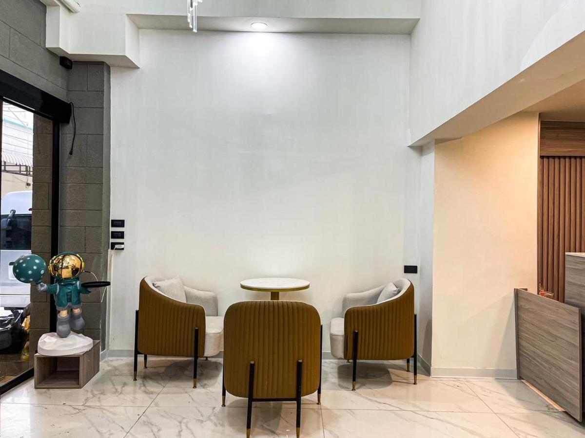 Nona Hotel, Bangkok Makkasan エクステリア 写真