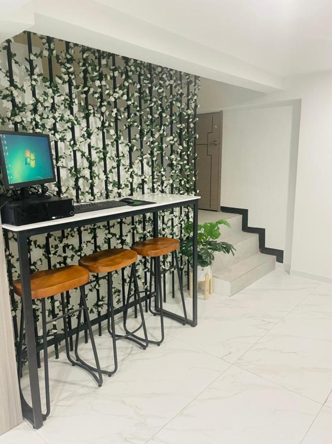 Nona Hotel, Bangkok Makkasan エクステリア 写真