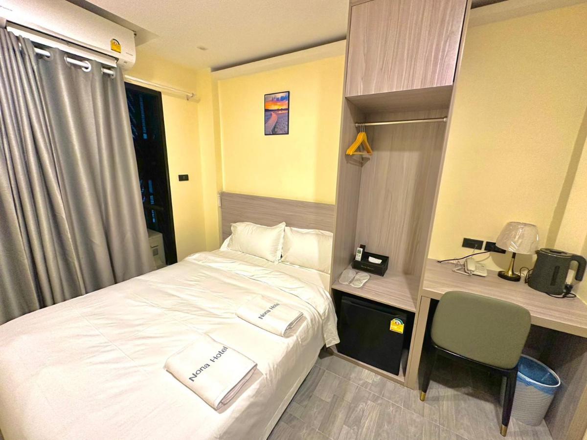 Nona Hotel, Bangkok Makkasan エクステリア 写真