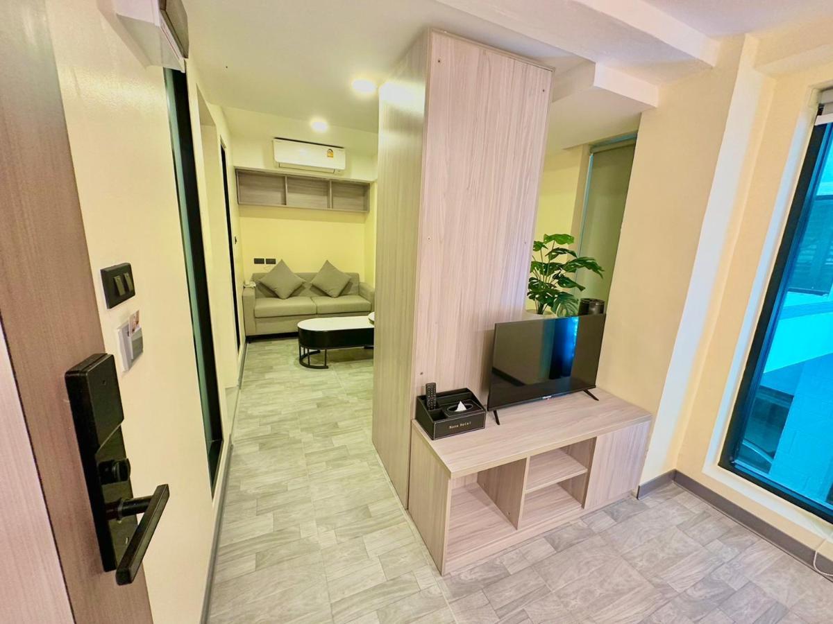 Nona Hotel, Bangkok Makkasan エクステリア 写真